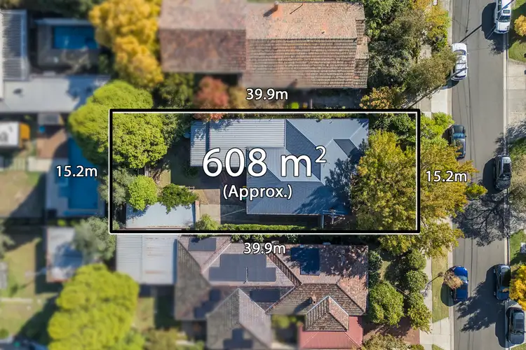 27 Williamson Avenue, Strathmore VIC 3041
