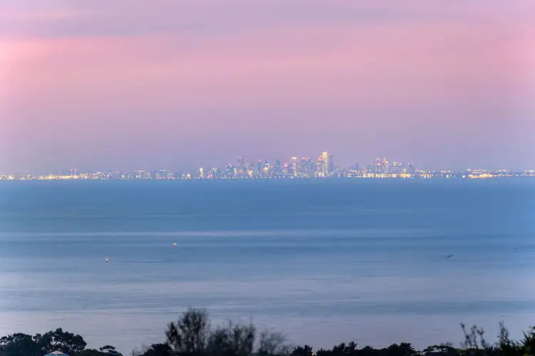 7 Pastons Grove, Mount Martha VIC 3934