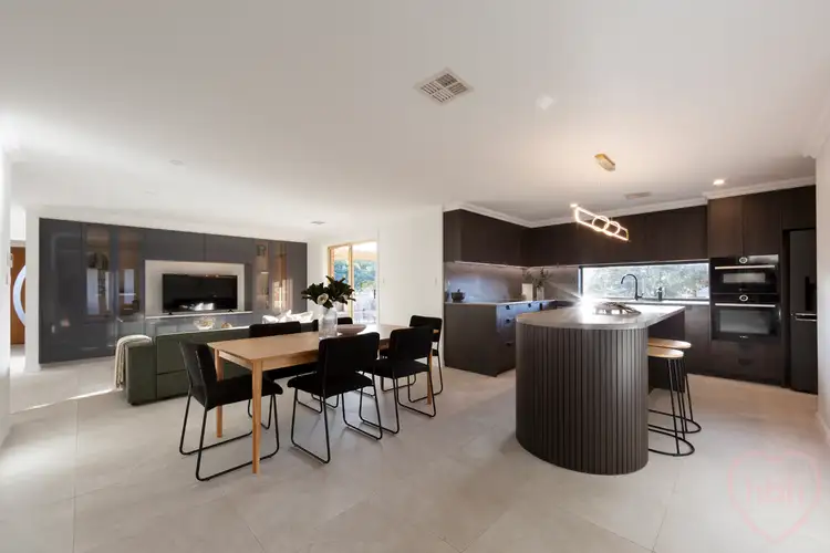 7 Menzies Court, Banks ACT 2906