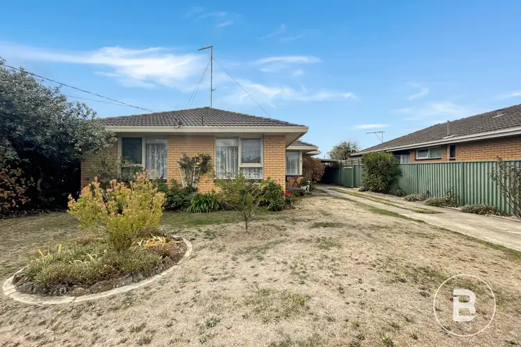 4 Edgar Street, Wendouree VIC 3355