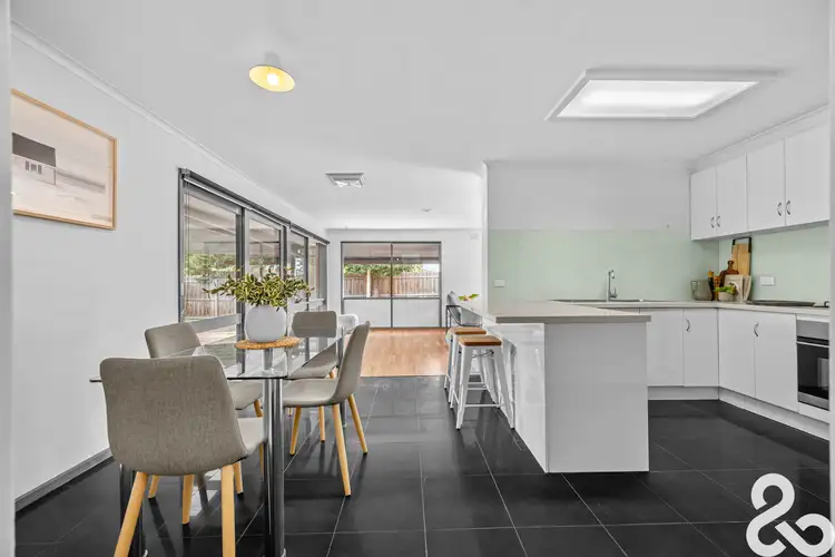 Fifth view of Homely house listing, 8 Solway Court, Epping VIC 3076