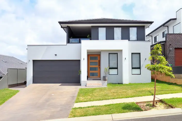 125 Farview Drive, Denham Court NSW 2565