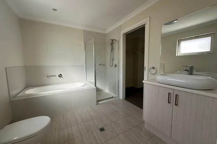 Fifth view of Homely apartment listing, 3/3 Gourlay Road, Hillside VIC 3037