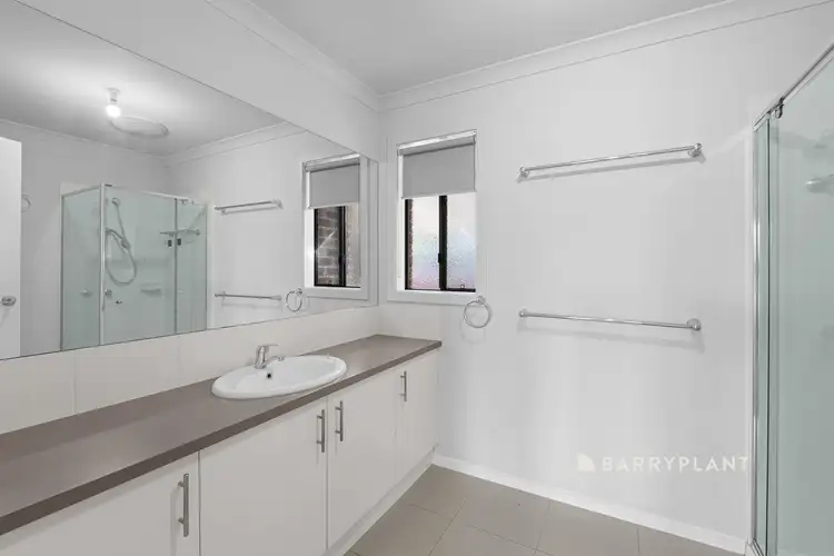 Fifth view of Homely house listing, 5 Lawson Road, Drouin VIC 3818