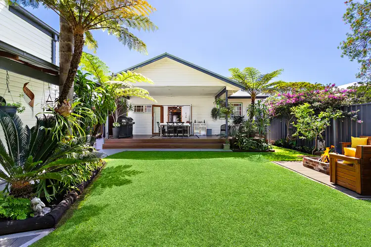 25 Wardell Street, Bellambi NSW 2518