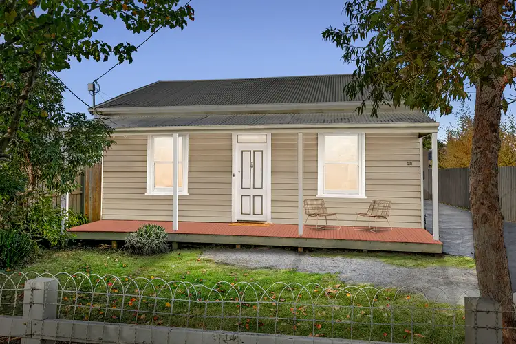 25 Greene Street, South Kingsville VIC 3015