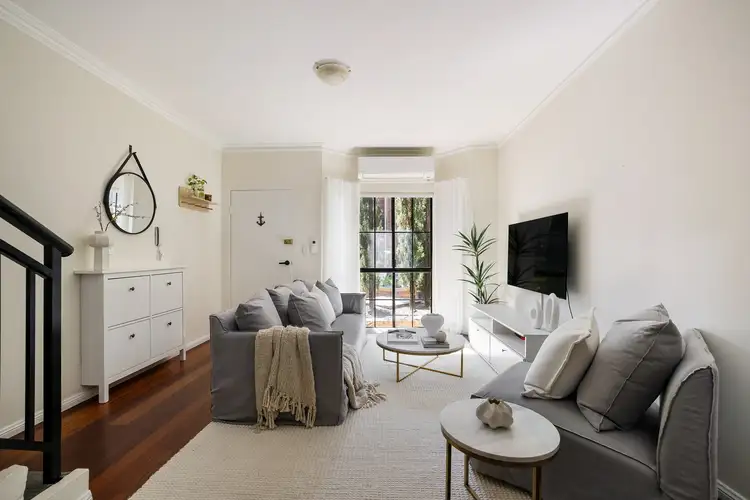 20/100-102 Carlton Crescent