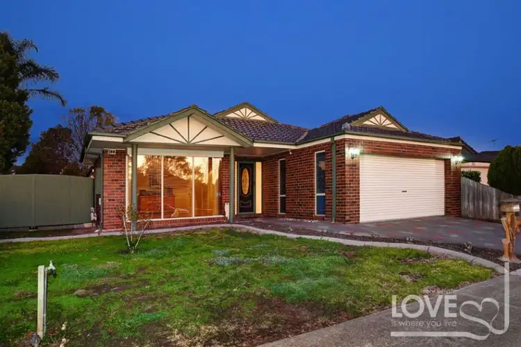 14 Hobson Crescent, Mill Park VIC 3082