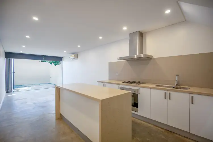 7 Zamia Street