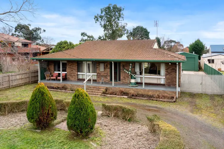 52 Tylden-Woodend Road, Tylden VIC 3444