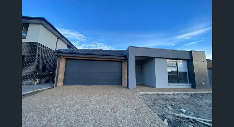 74 Burbank Parade, Clyde North VIC 3978