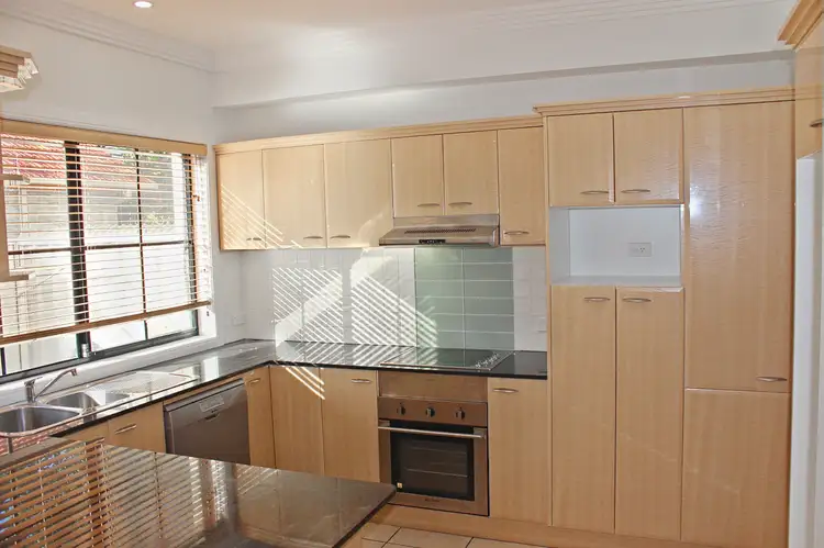 6/25-27 Jacaranda Road, Caringbah NSW 2229