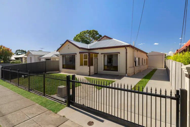 12 Wellington Street, Glandore SA 5037