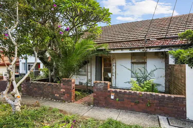 5 Iceton Street