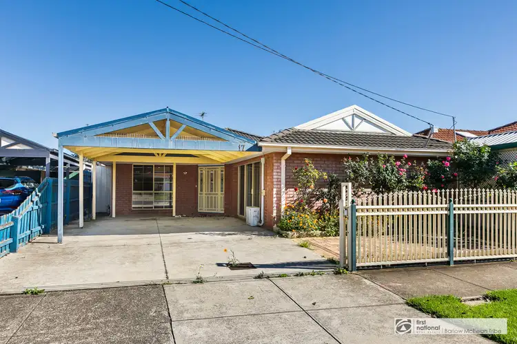 17 Nash Court