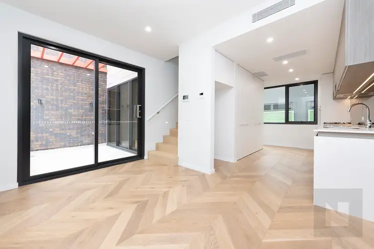 16 Waterline Place
