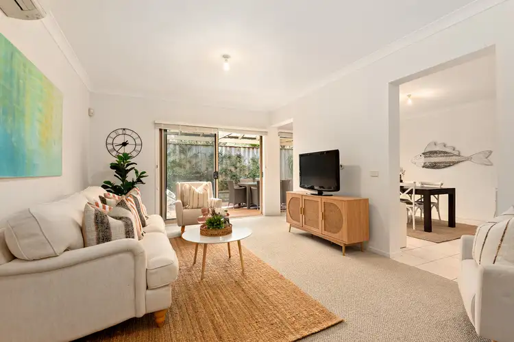 6 Casuarina Drive