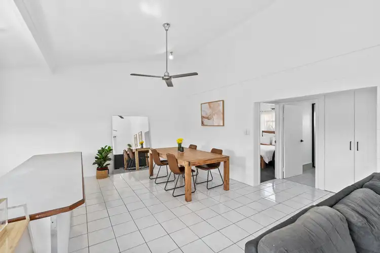 Main view of Homely unit listing, 1/26 Hill Street, Manunda QLD 4870