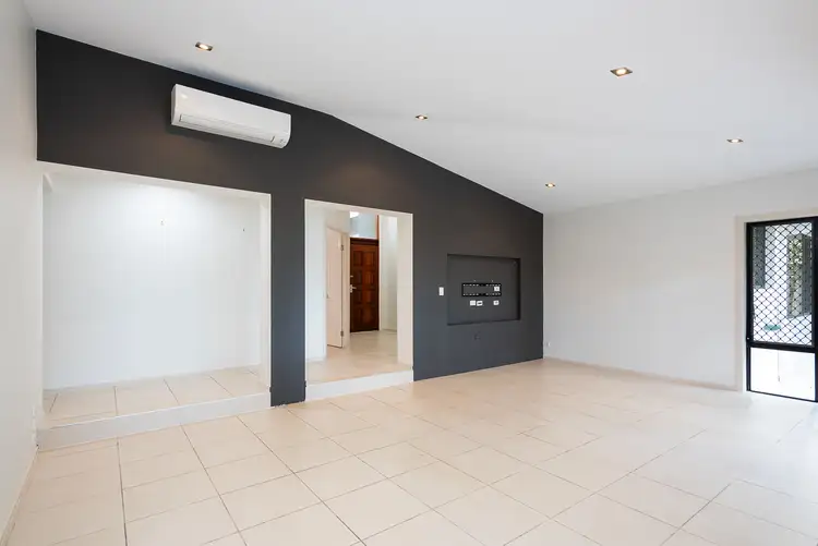 Sixth view of Homely house listing, 52 Ingles Circuit, Arundel QLD 4214