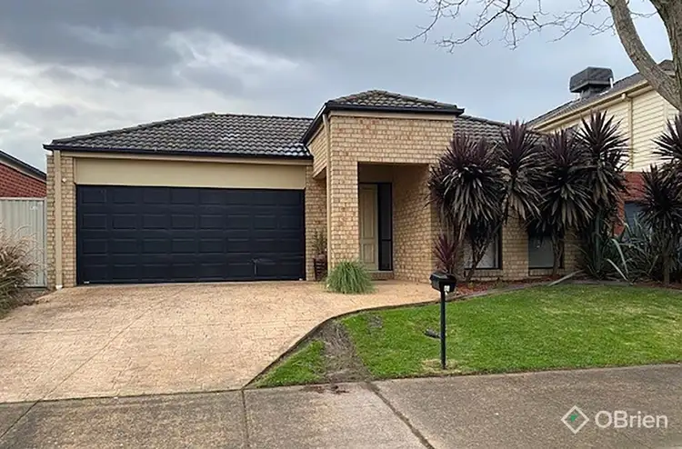 6 Latrobe Avenue, Pakenham VIC 3810