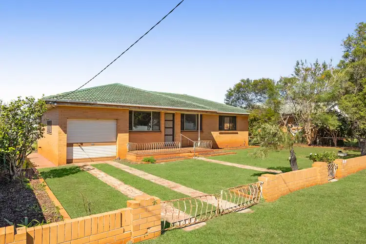 8 Jean Street, Harristown QLD 4350