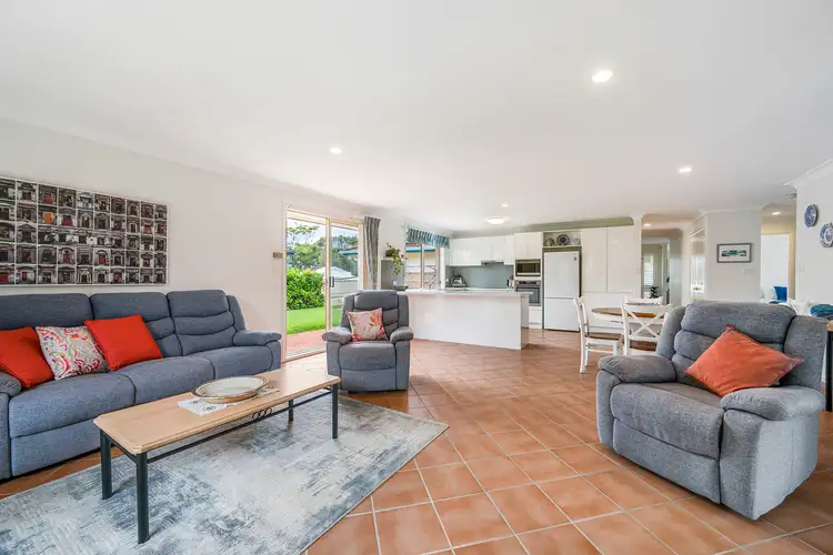 Sixth view of Homely house listing, 8 Driftwood Court, Bonny Hills NSW 2445