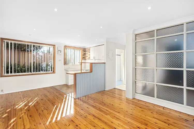 2/44 Bridge Street, Coniston NSW 2500