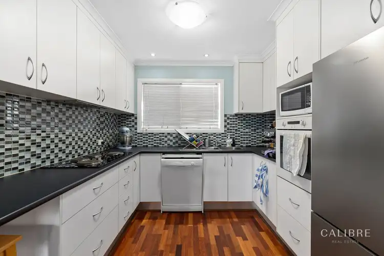 4/44 Sisley Street, St Lucia QLD 4067