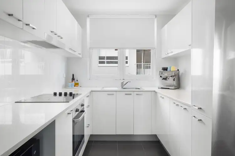 Fifth view of Homely apartment listing, 6/15 Byron Street, Coogee NSW 2034