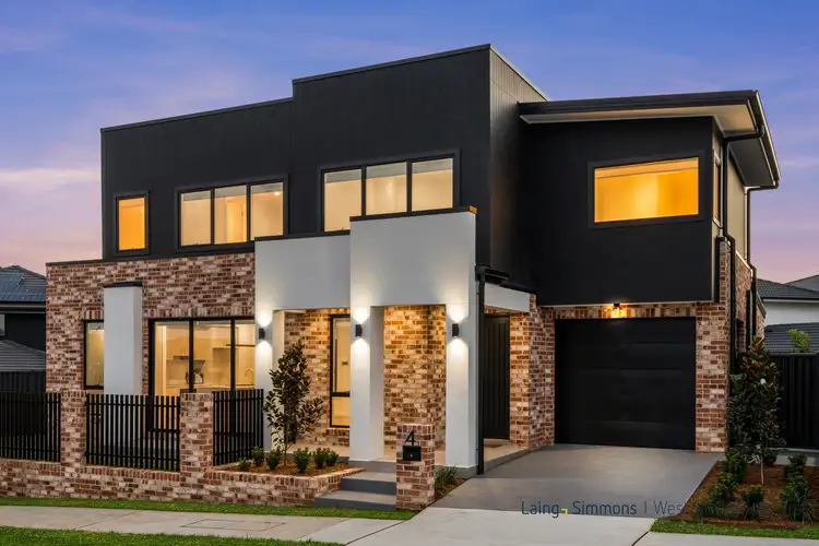 4 Middleton Drive, Middleton Grange NSW 2171