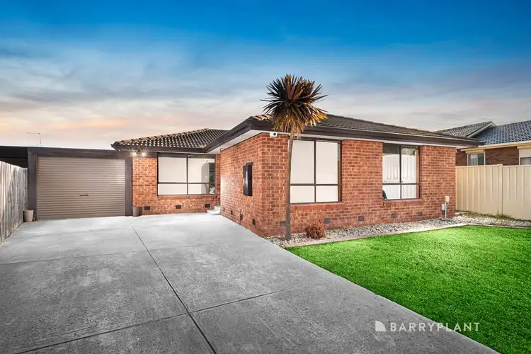 10 Sieben Close, Mill Park VIC 3082