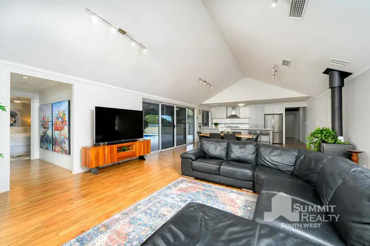 Fifth view of Homely house listing, 5 Hildas Close, College Grove WA 6230