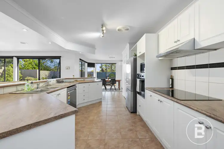 Fifth view of Homely house listing, 9 Parkview Drive, Alfredton VIC 3350