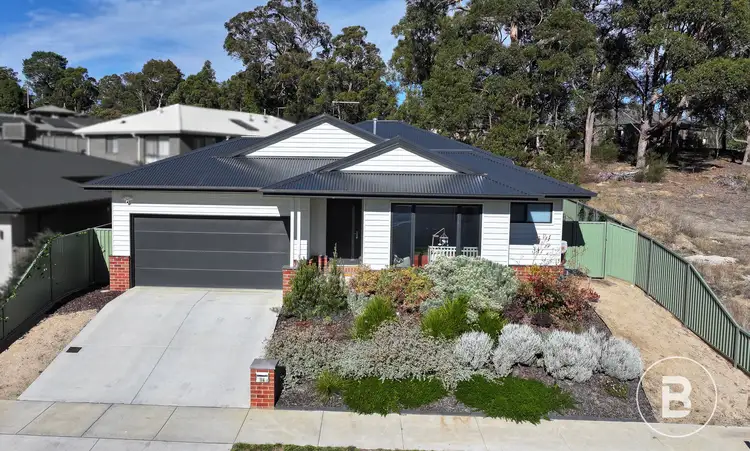 14 Nyora Grove, Mount Helen VIC 3350