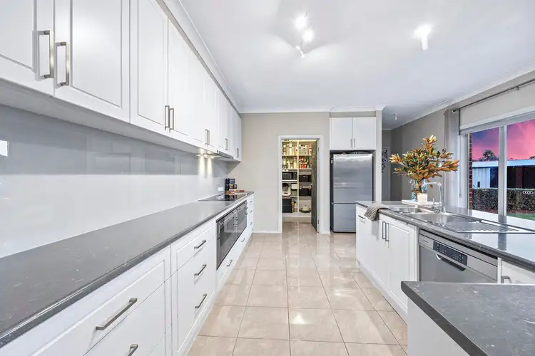 Fifth view of Homely house listing, 2 Lythgo Court, Cardigan VIC 3352