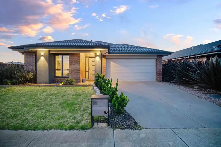 16 Dublin Street, Alfredton VIC 3350