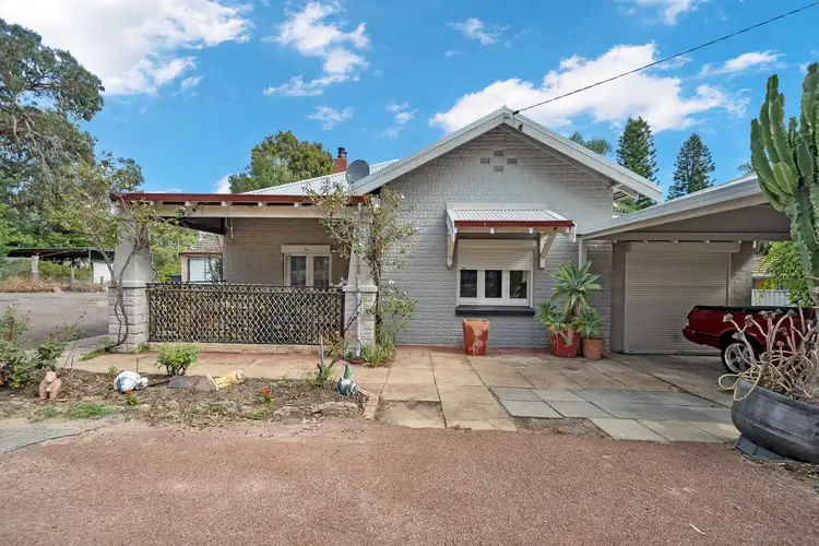 63 Connell Avenue, Martin WA 6110