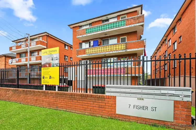 2/7 Fisher Street, Cabramatta NSW 2166