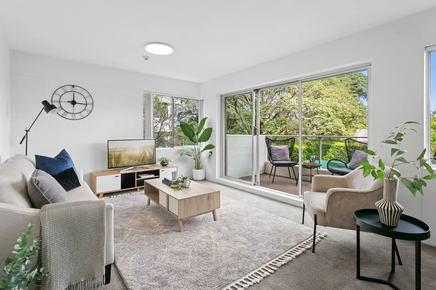 Main view of Homely apartment listing, 8/4 Munro Street, Mcmahons Point NSW 2060