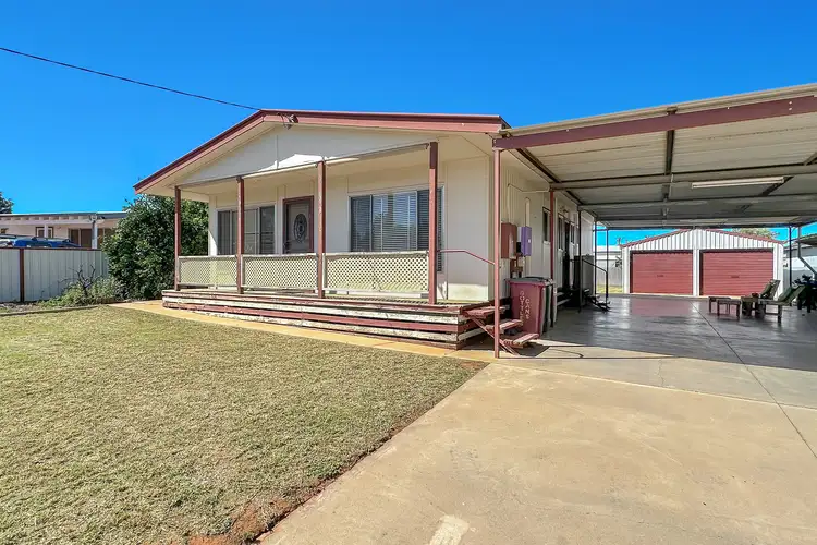 4 Fletcher Street, Cobar NSW 2835