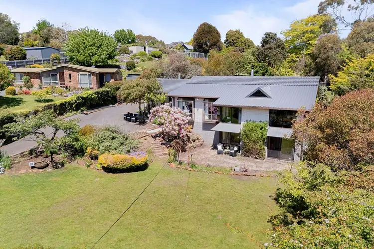 10 Highfield Road, Ambleside TAS 7310