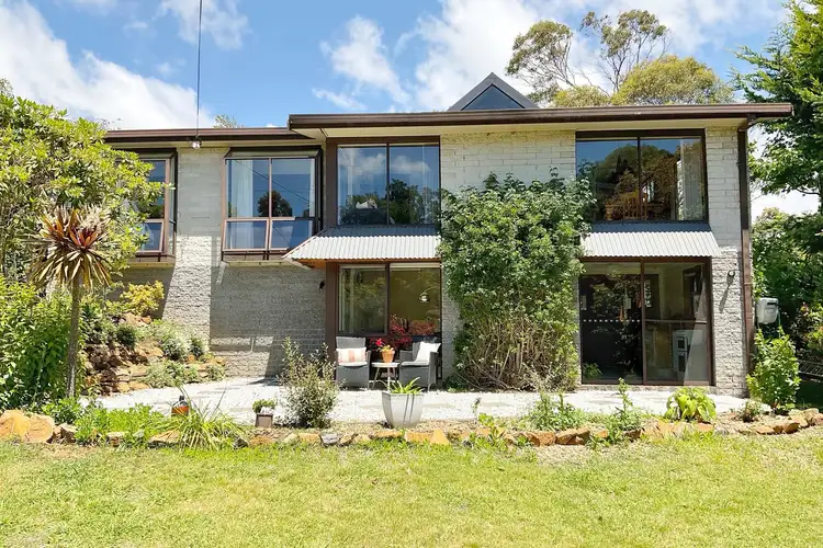 10 Highfield Road, Ambleside TAS 7310