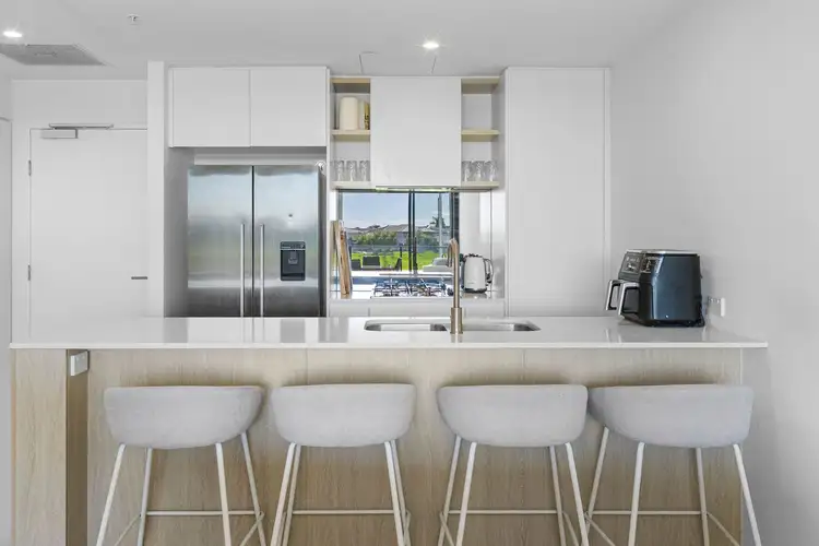 2205/6-8 Sickle Avenue, Hope Island QLD 4212