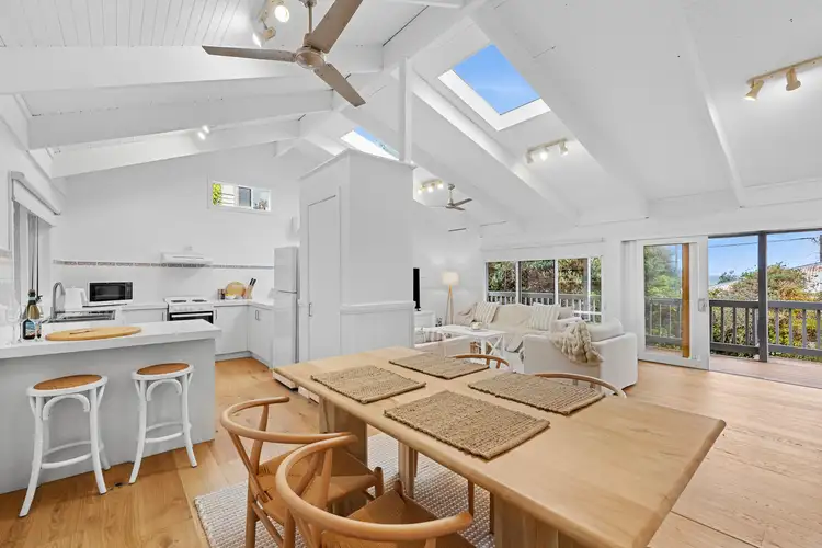 10 Stirling Street, Lorne VIC 3232
