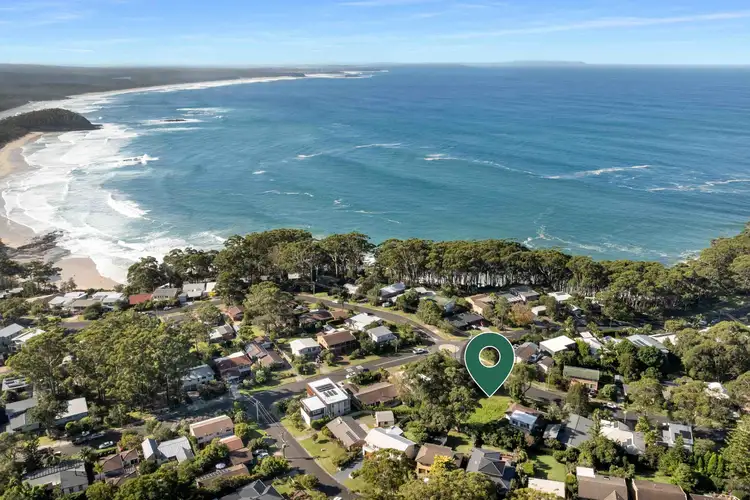 33 Tallwood Avenue, Mollymook Beach NSW 2539