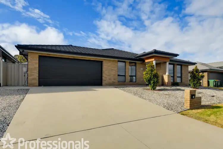 35 Clem Mcfawn Place, Orange NSW 2800