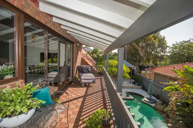 10 Maynard Way, Karrinyup WA 6018