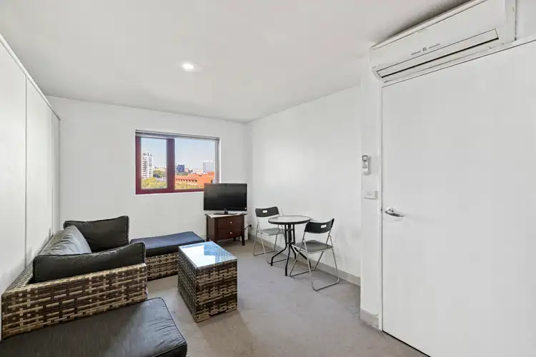 919/528 Swanston Street, Carlton VIC 3053