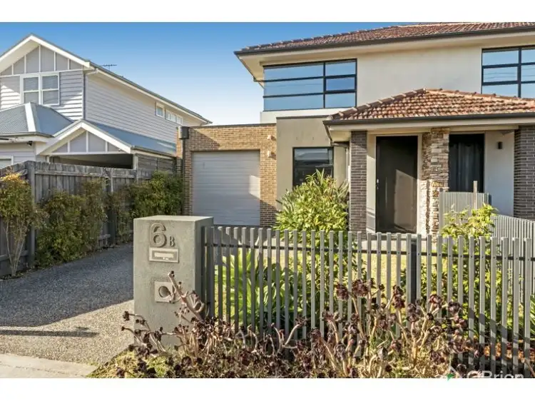 6B Ashmore Avenue, Mordialloc VIC 3195