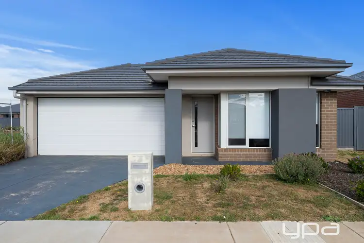 24 Kalamata Avenue, Alfredton VIC 3350